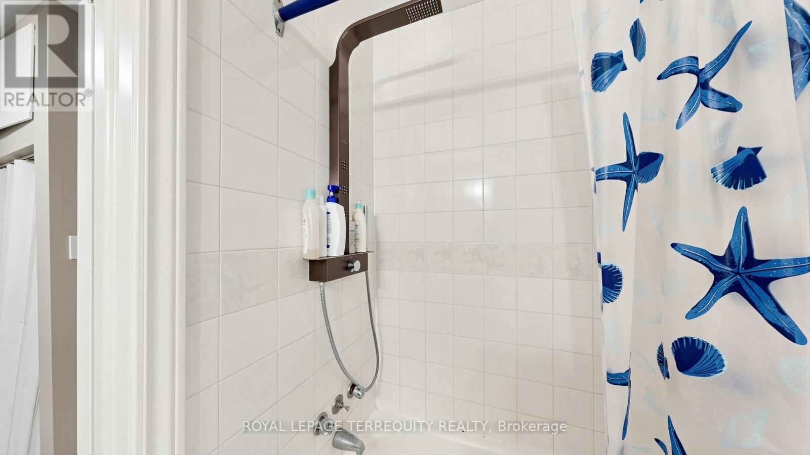 321 Lakeshore Road E Property Photo 12