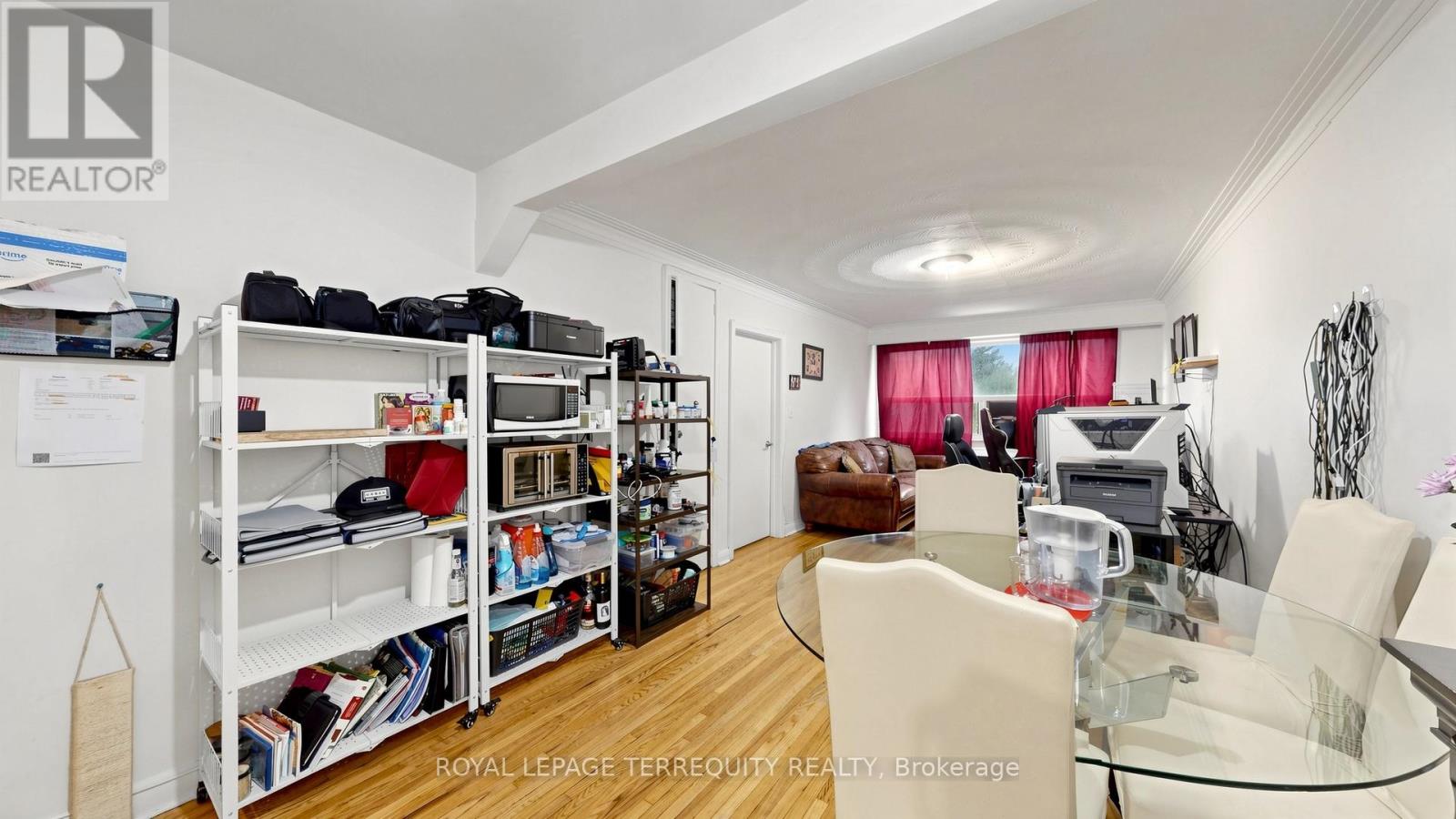 321 Lakeshore Road E Property Photo 22