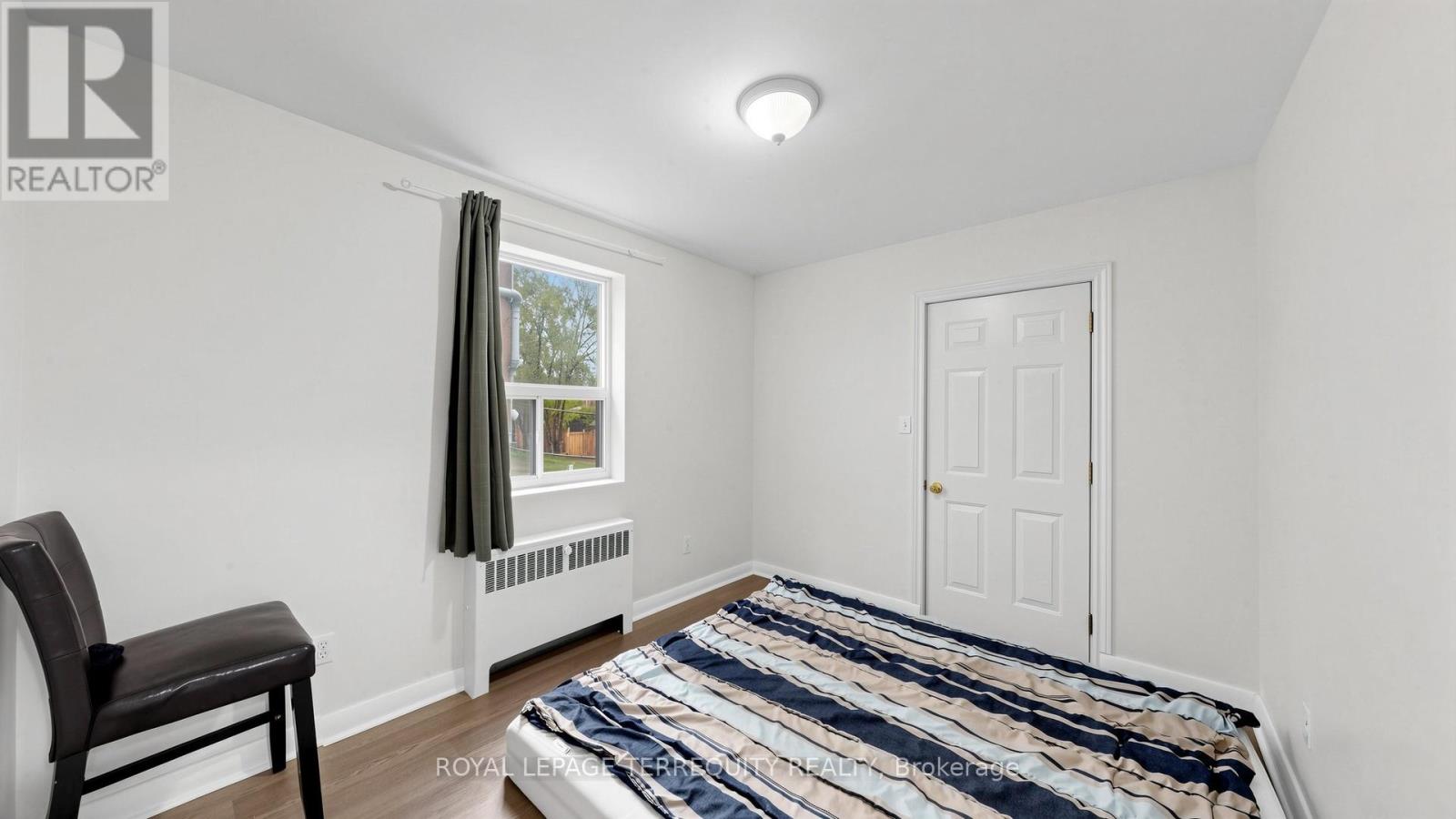 321 Lakeshore Road E Property Photo 10