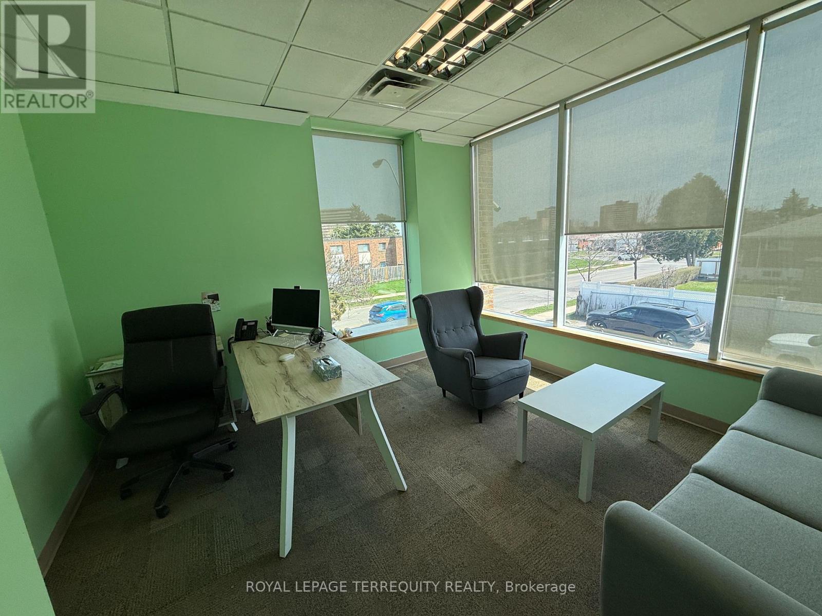 200 - 4101 Steeles Avenue W Property Photo 6