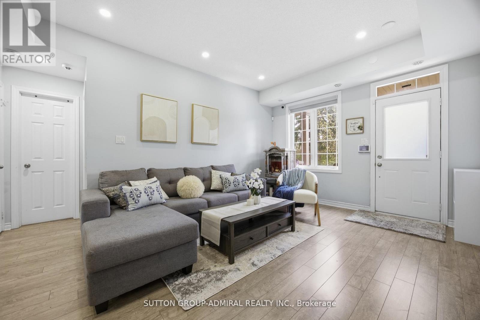 56 - 180 Howden Boulevard Property Photo 4