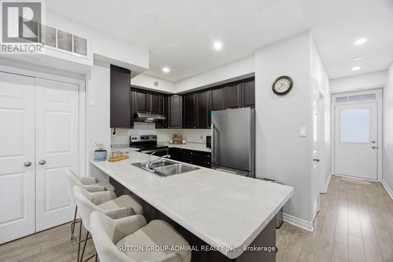 56 - 180 Howden Boulevard Property Photo 10