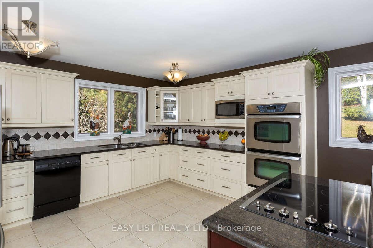 5 Worden View Property Photo 6