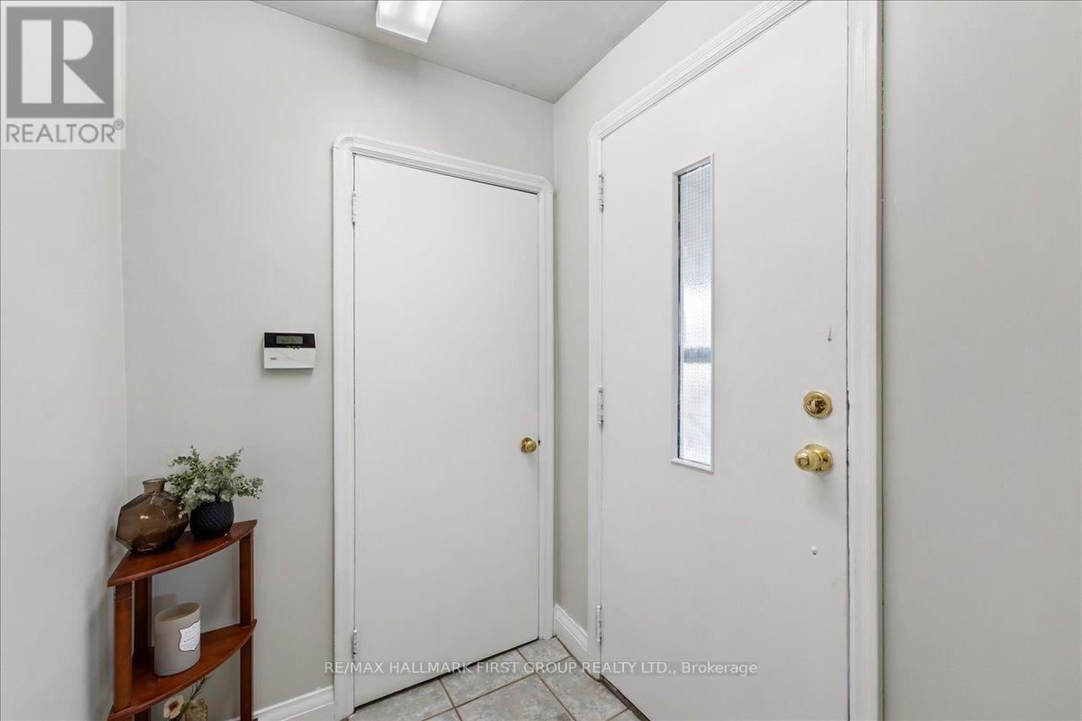 2690 Islington Avenue Property Photo 4