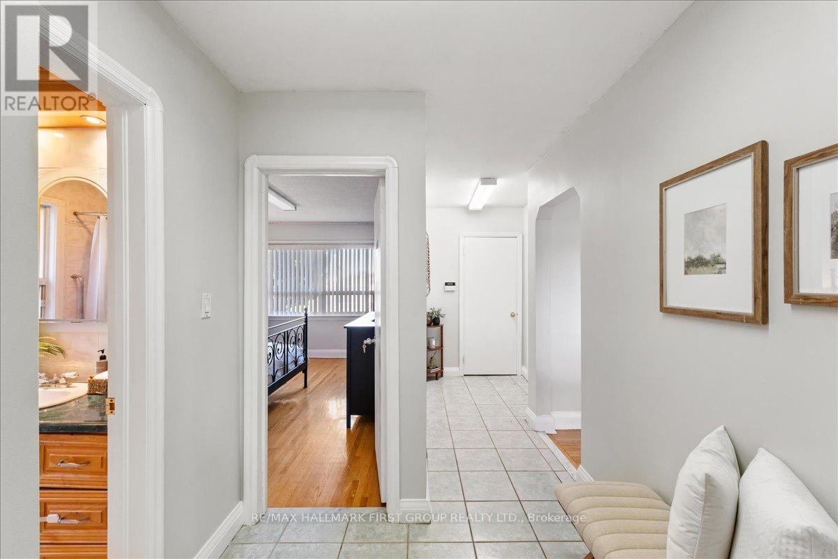 2690 Islington Avenue Property Photo 5