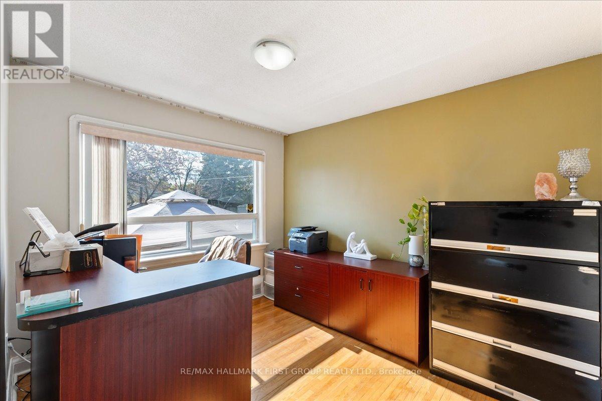 2690 Islington Avenue Property Photo 22