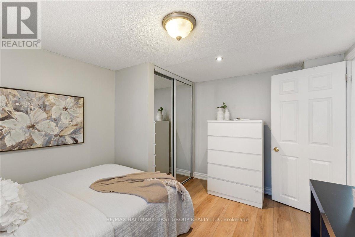 2690 Islington Avenue Property Photo 37
