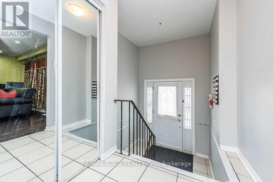 3430 Chipley Crescent Property Photo 2