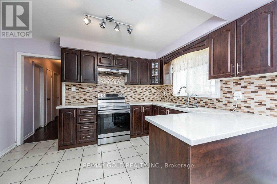 3430 Chipley Crescent Property Photo 3