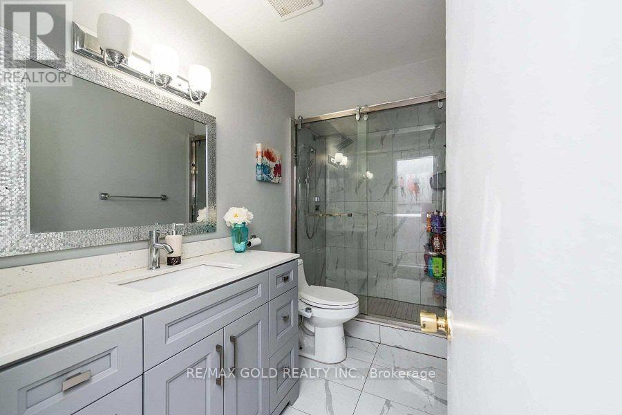 3430 Chipley Crescent Property Photo 10