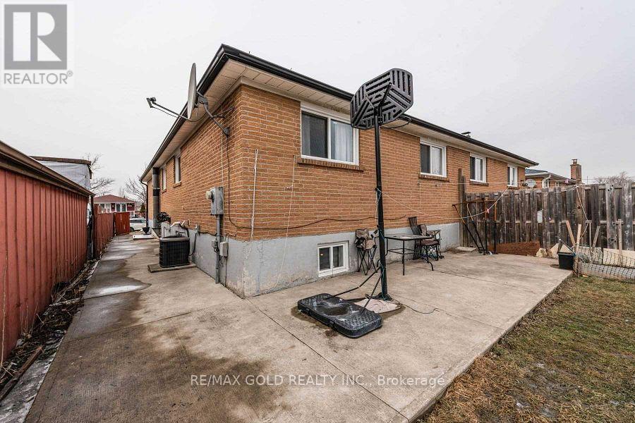 3430 Chipley Crescent Property Photo 17