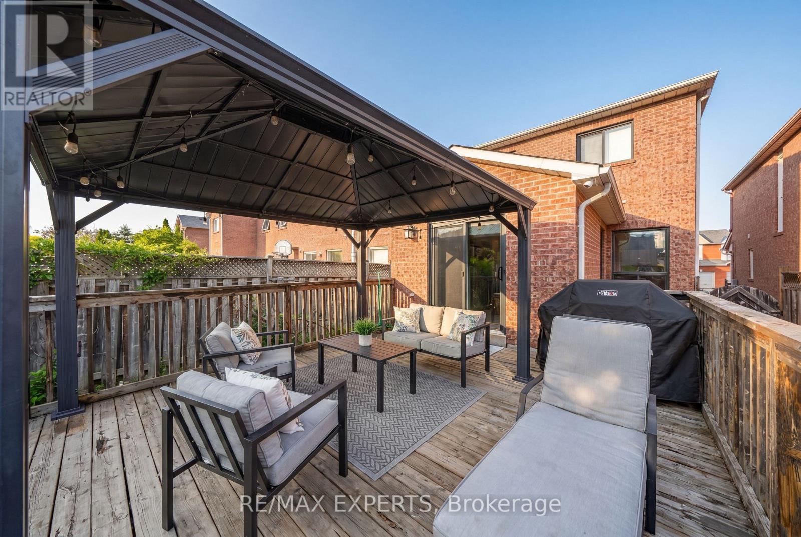 40 Waterbury Street Property Photo 33