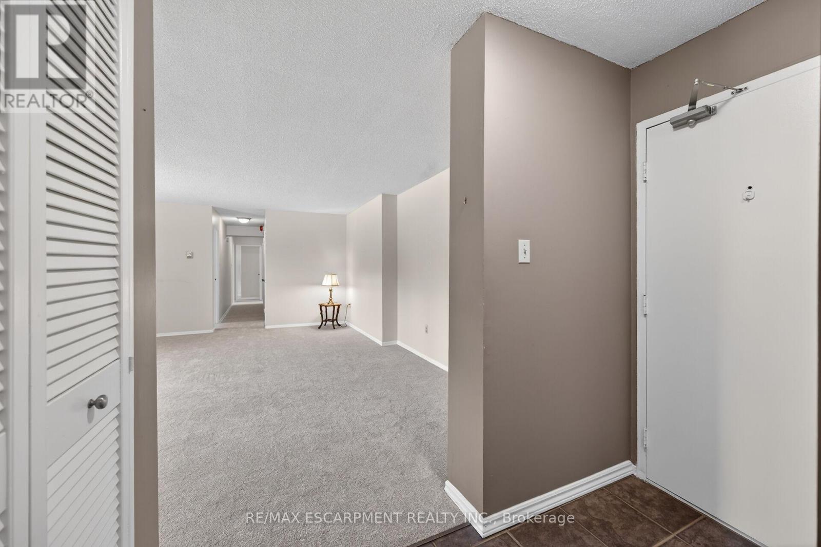 101 - 700 Dynes Road Property Photo 3