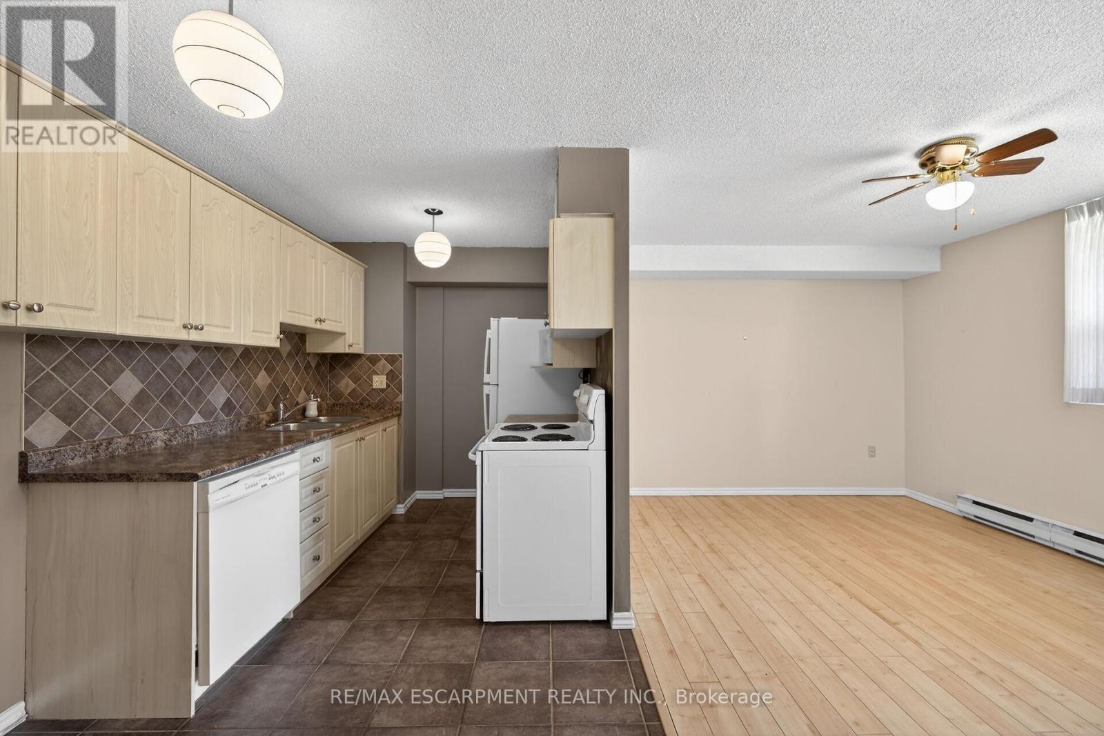 101 - 700 Dynes Road Property Photo 8