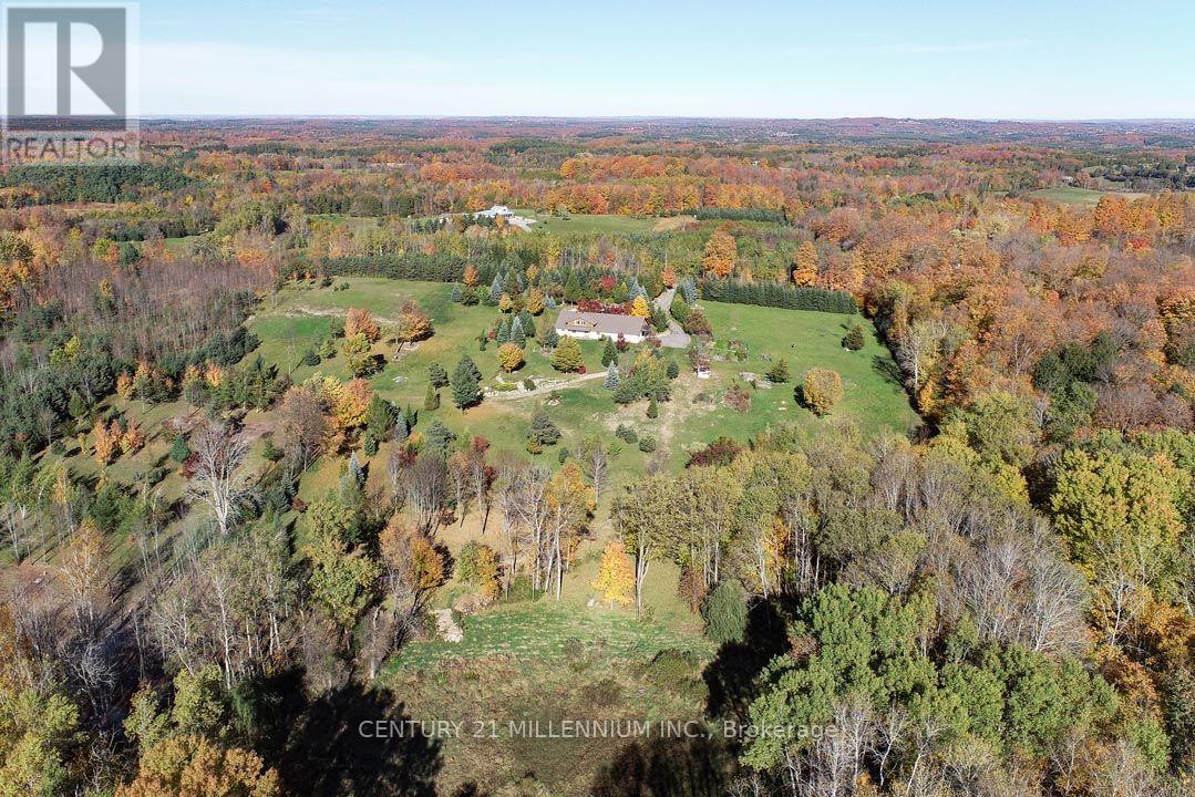 17218 Innis Lake Road Property Photo 4