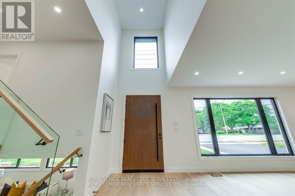 559 Walkers Line Property Photo 11