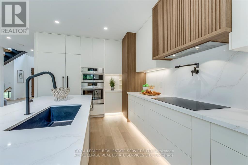 559 Walkers Line Property Photo 17