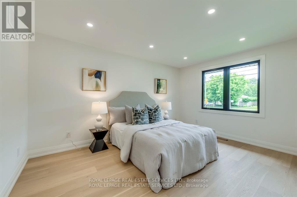 559 Walkers Line Property Photo 25