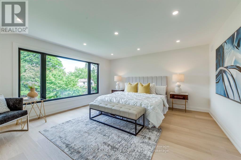 559 Walkers Line Property Photo 29