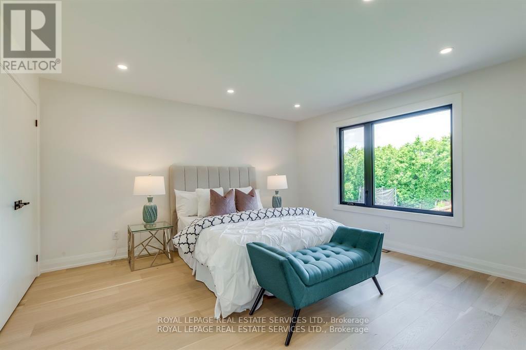 559 Walkers Line Property Photo 34