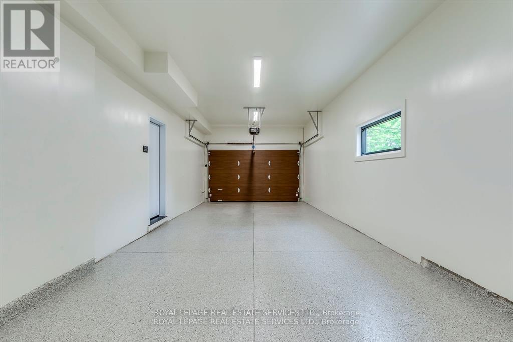 559 Walkers Line Property Photo 43