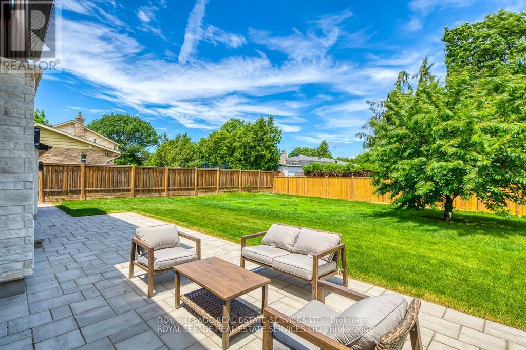 559 Walkers Line Property Photo 47