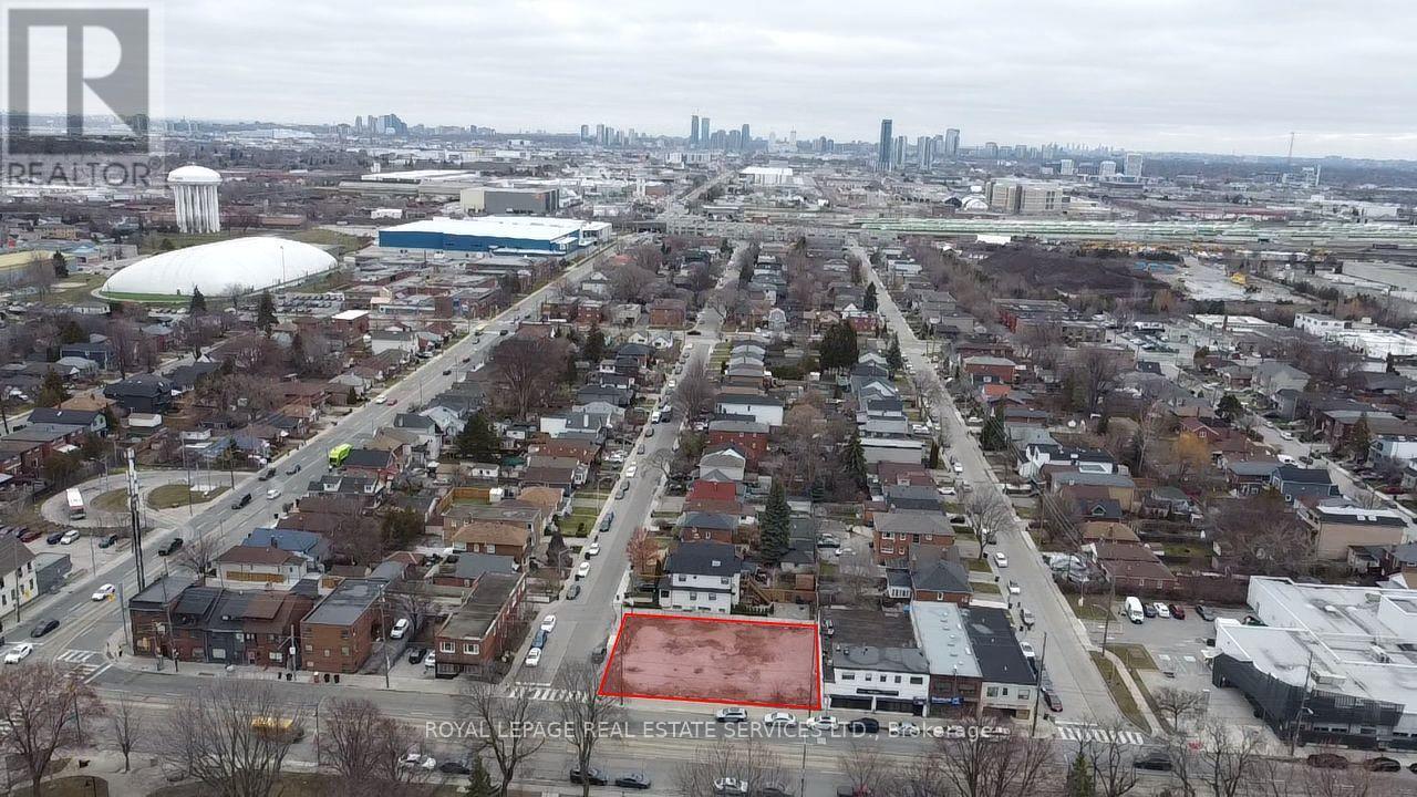3142 Lake Shore Boulevard W Property Photo 3