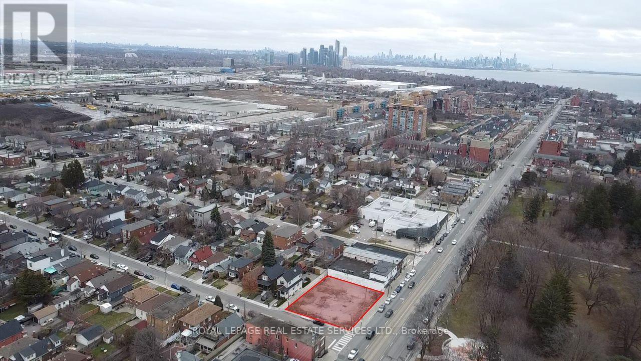 3142 Lake Shore Boulevard W Property Photo 4
