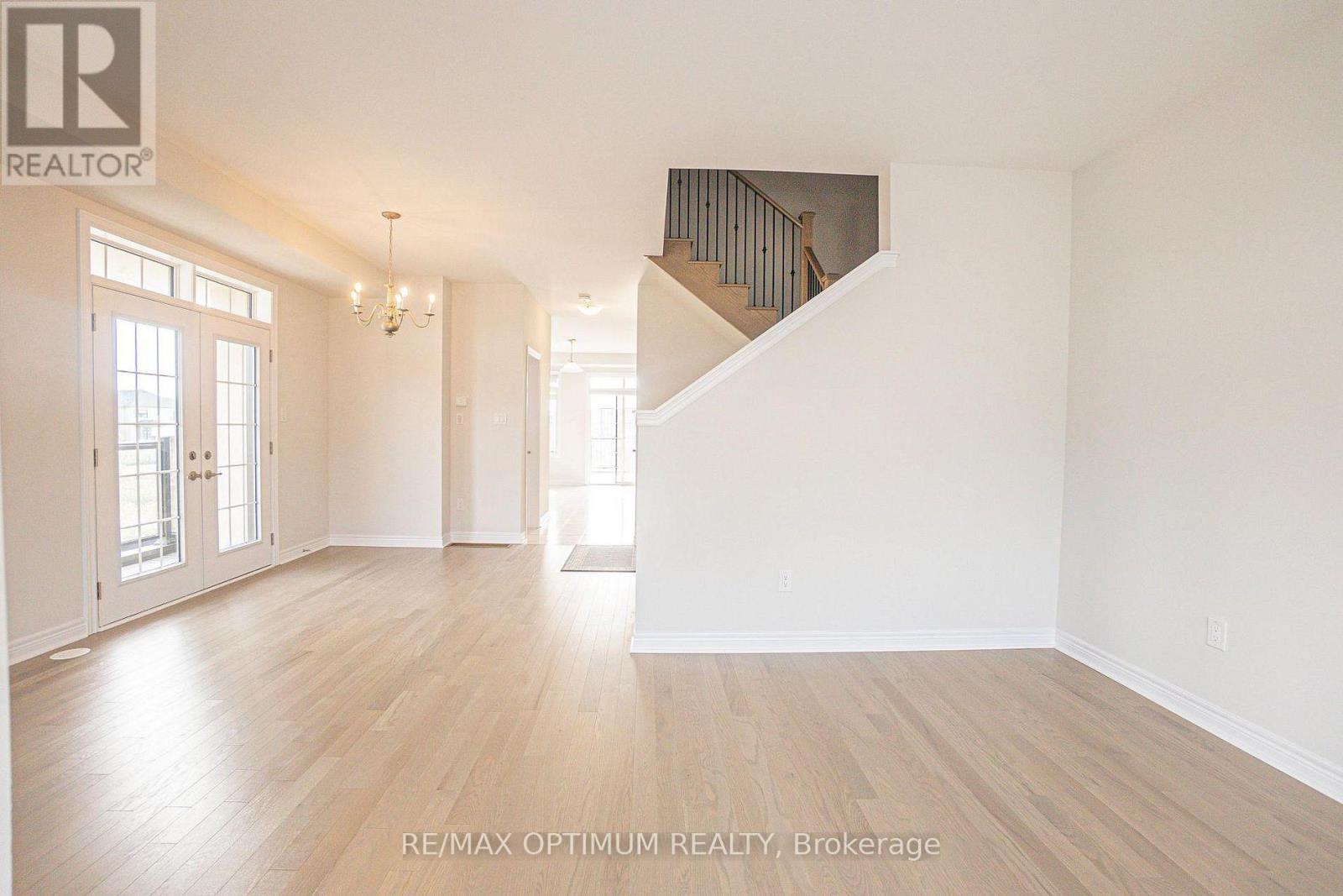 70 Keyworth Crescent Property Photo 4