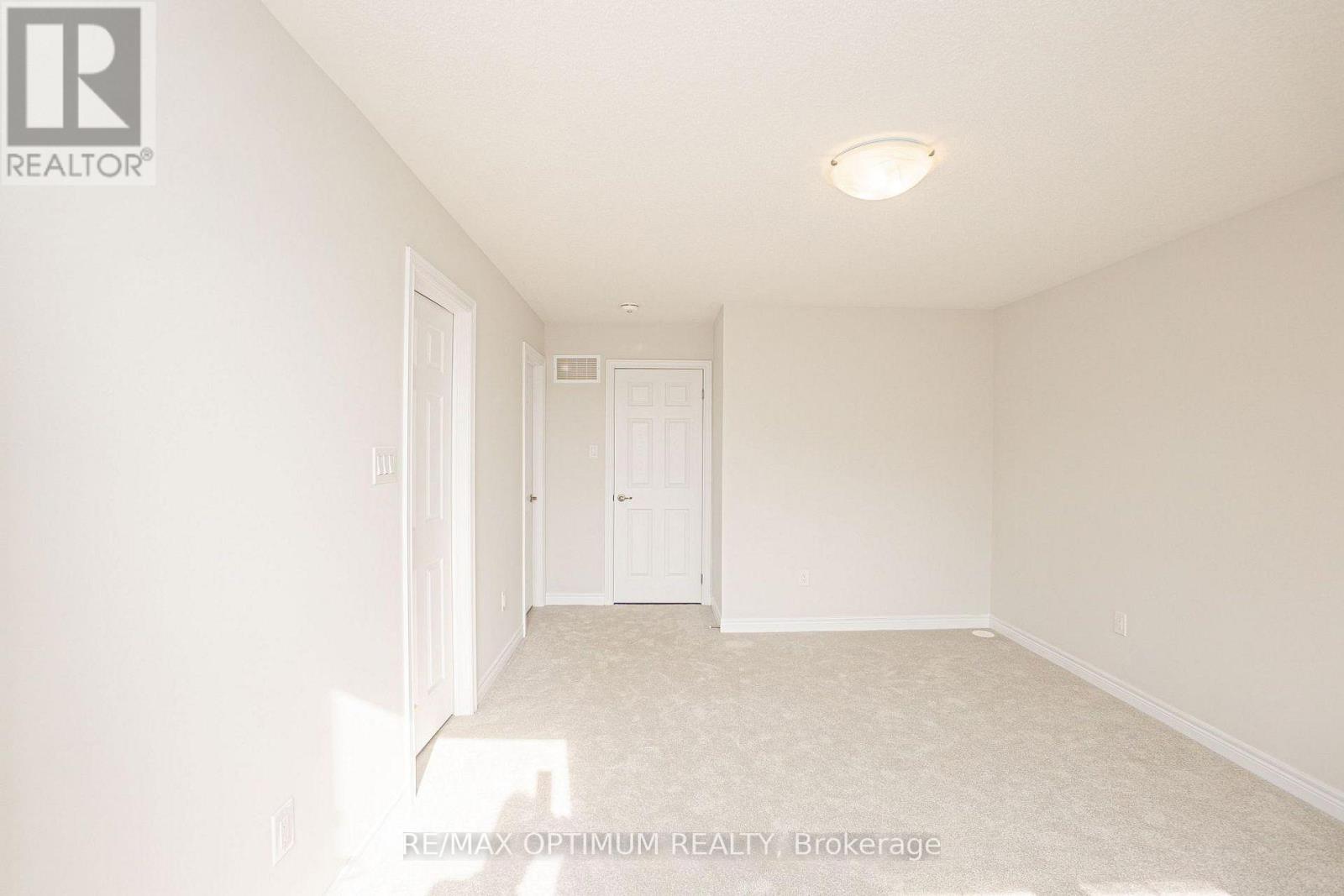 70 Keyworth Crescent Property Photo 18