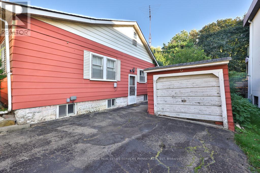 945 Beechwood Avenue Property Photo 17