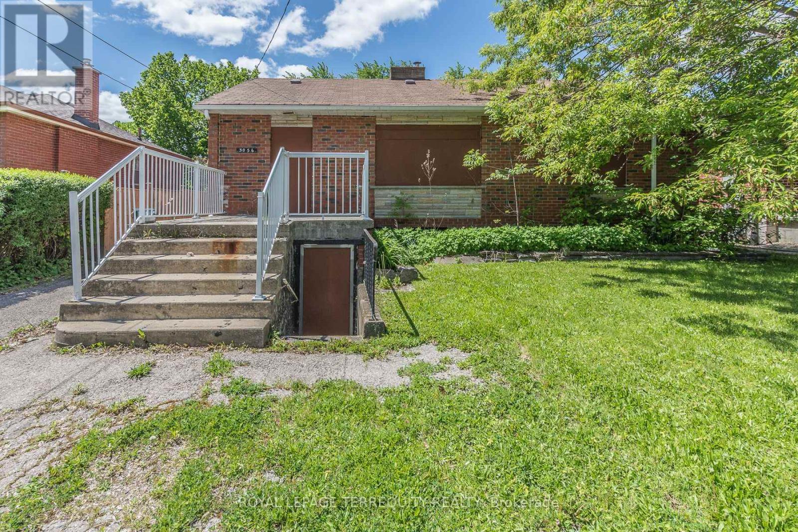 3056 Parkerhill Road Property Photo 2