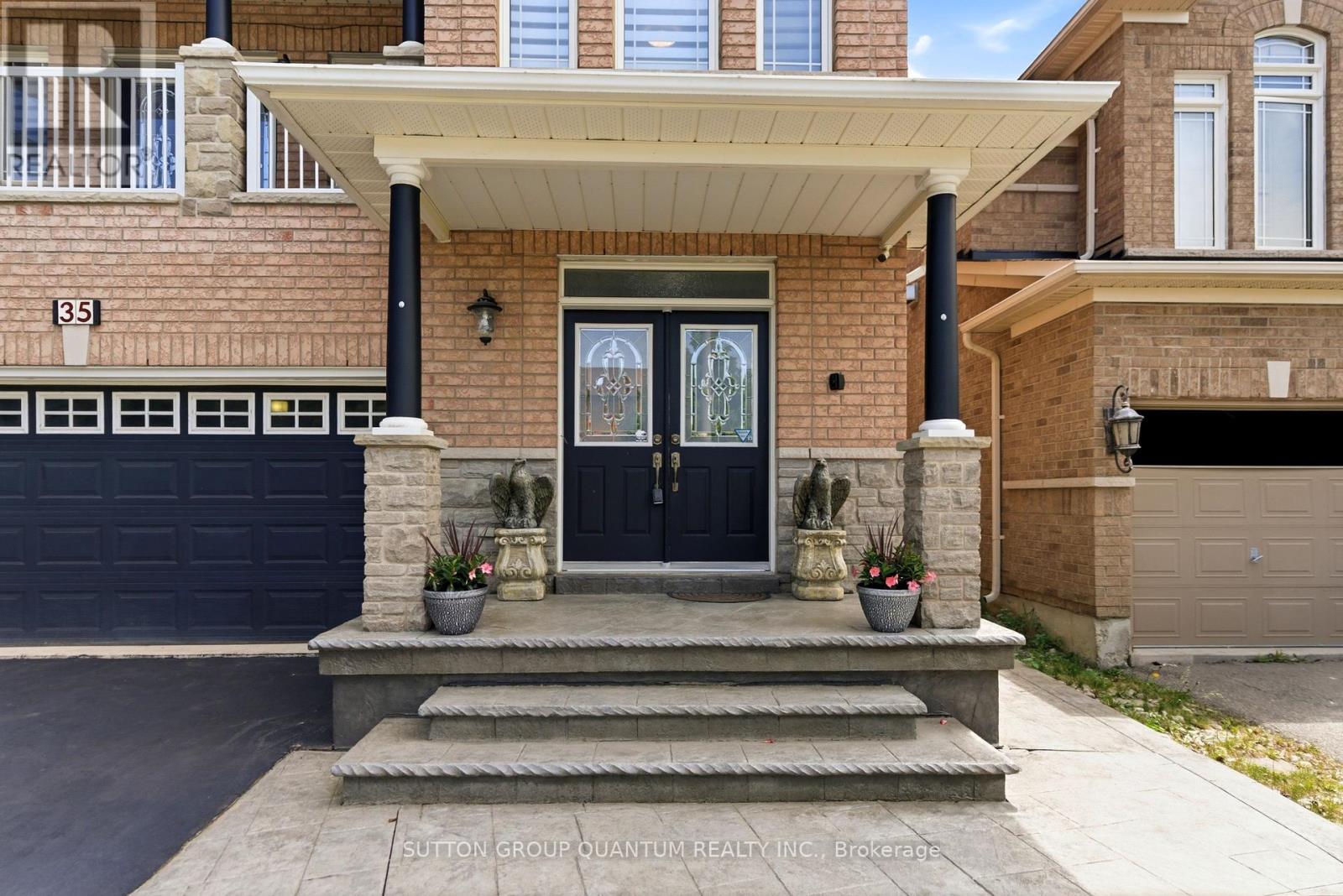 35 Devonsleigh Drive Property Photo 4