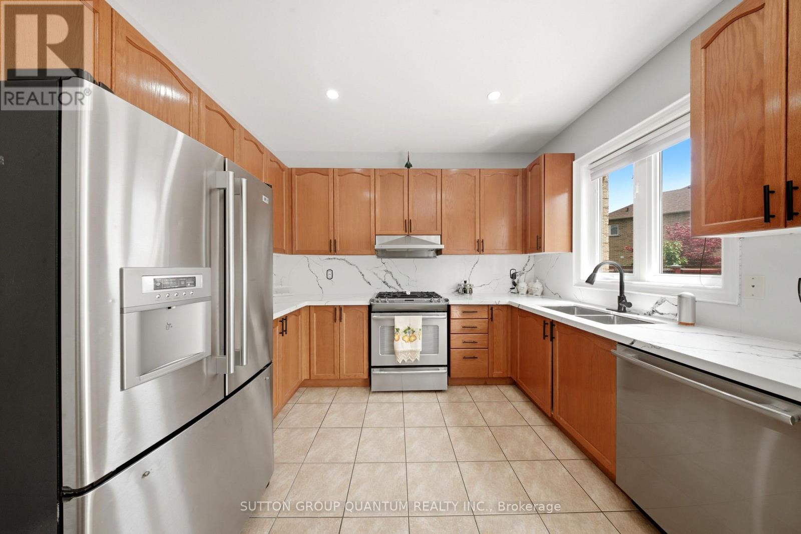 35 Devonsleigh Drive Property Photo 14