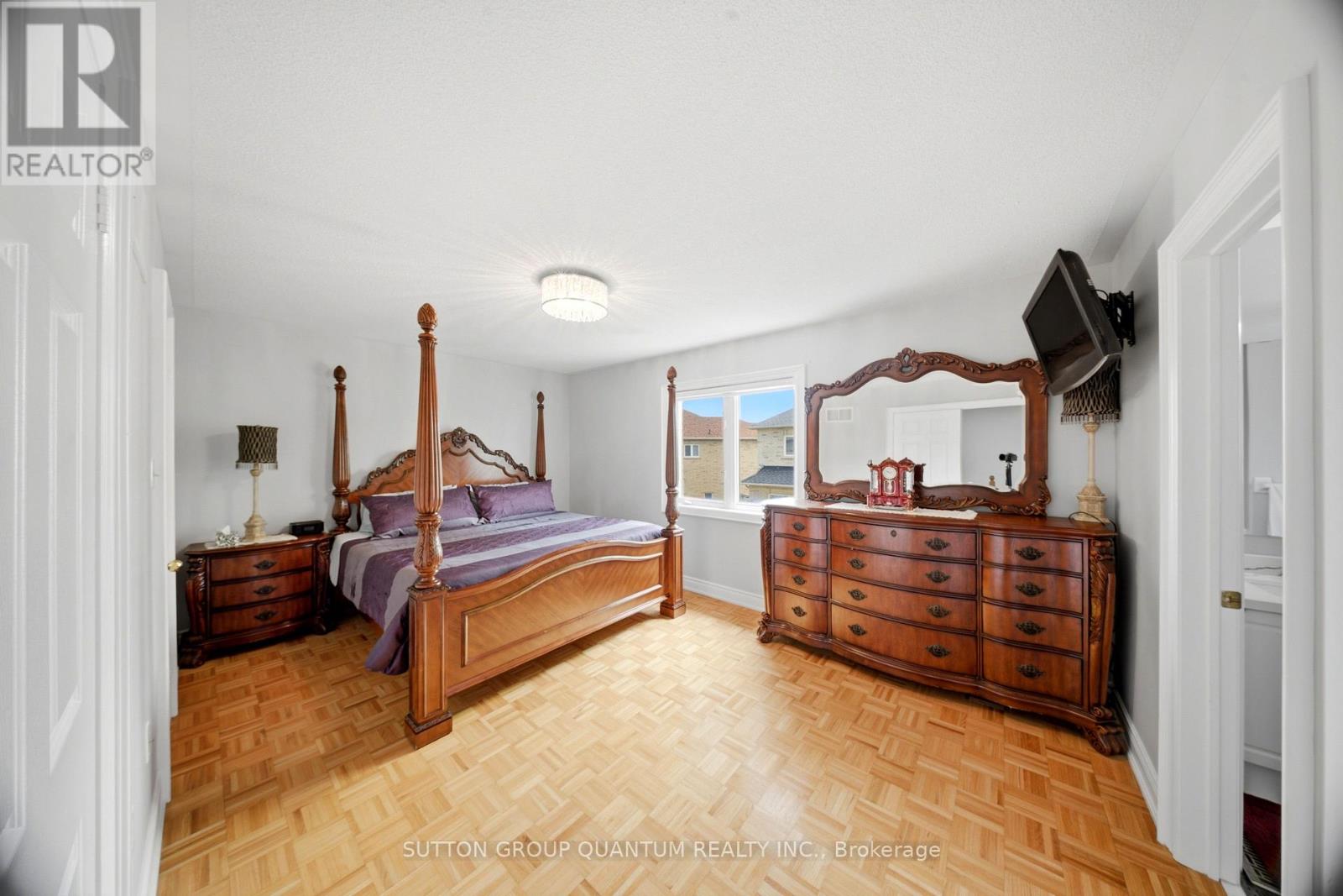 35 Devonsleigh Drive Property Photo 25