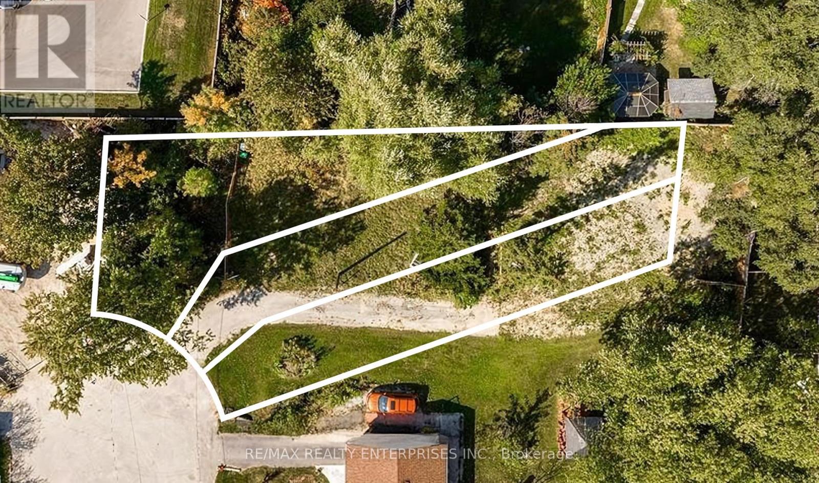 1071 Roosevelt Road Property Photo 4