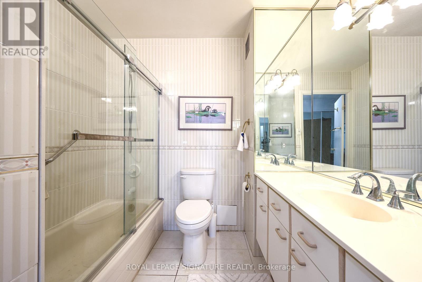 803 - 1300 Bloor Street Property Photo 6