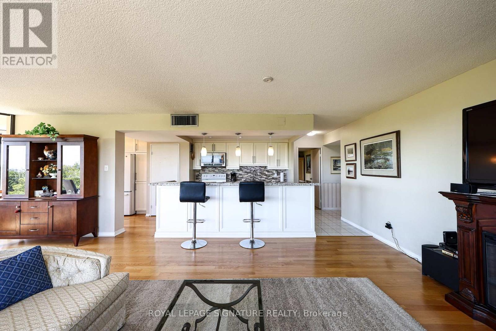 803 - 1300 Bloor Street Property Photo 14