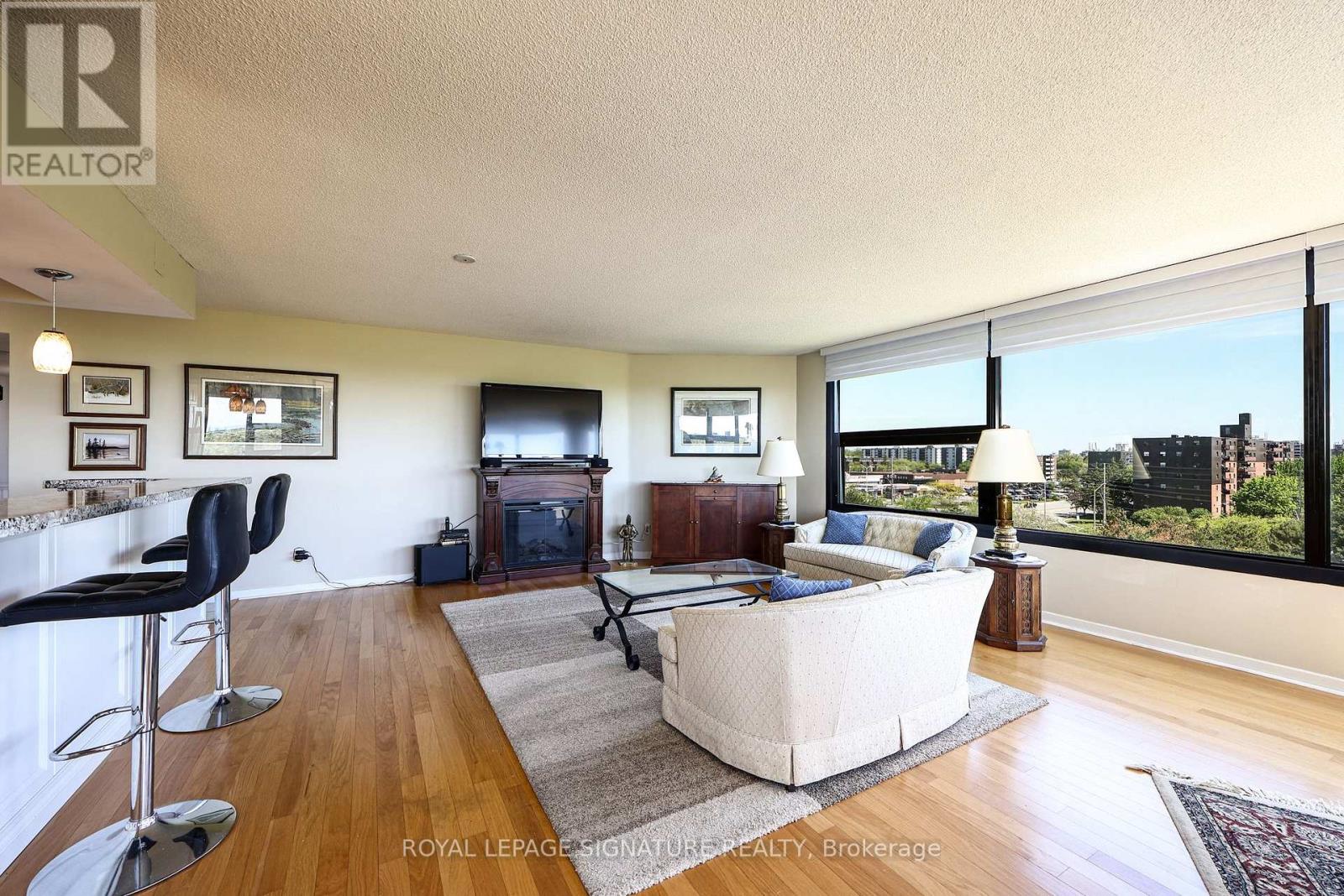 803 - 1300 Bloor Street Property Photo 15