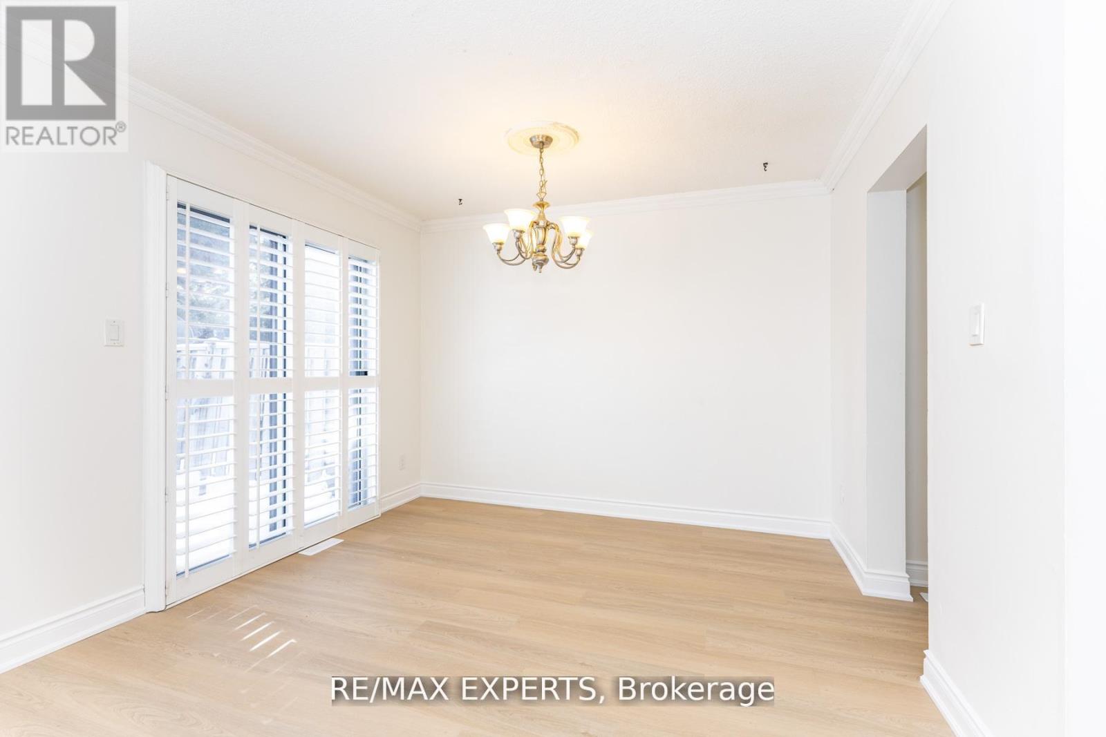 31 Carleton Place Property Photo 4