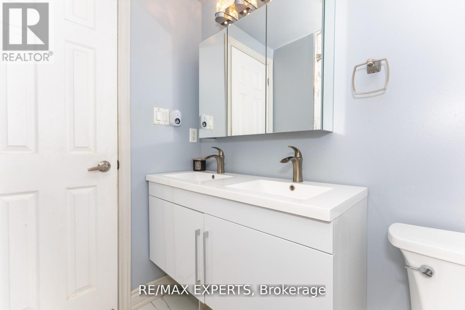 31 Carleton Place Property Photo 8