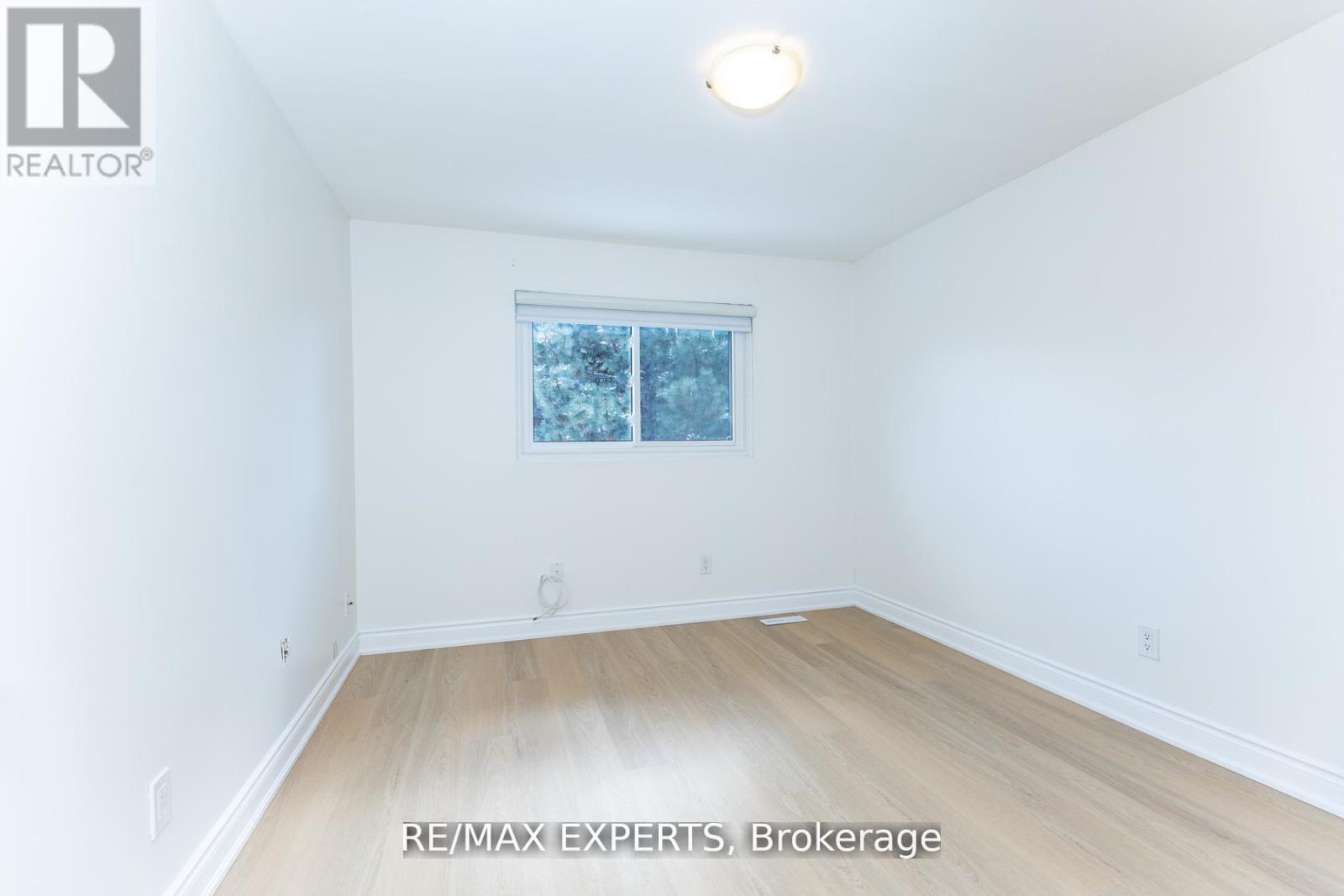 31 Carleton Place Property Photo 9