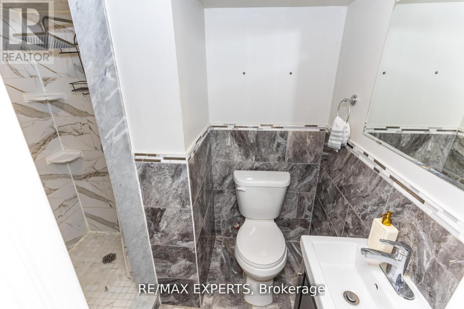 31 Carleton Place Property Photo 12