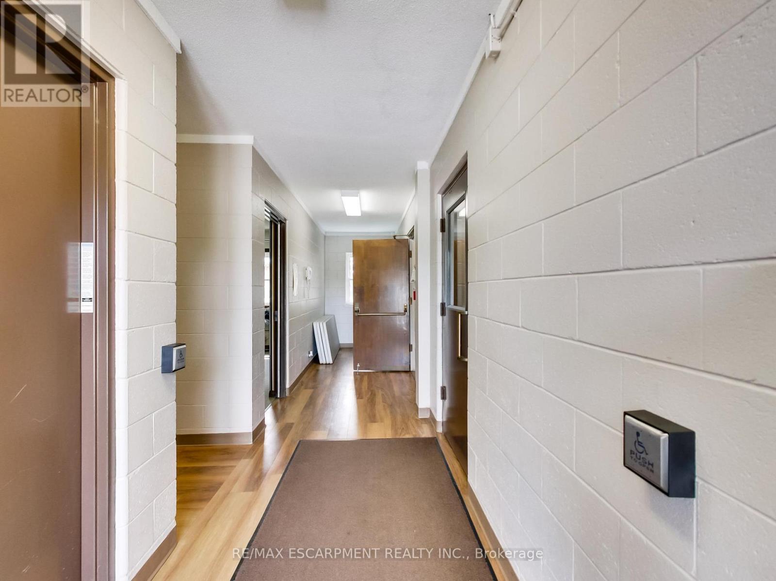 Full - 1225 Dundas Street Property Photo 20