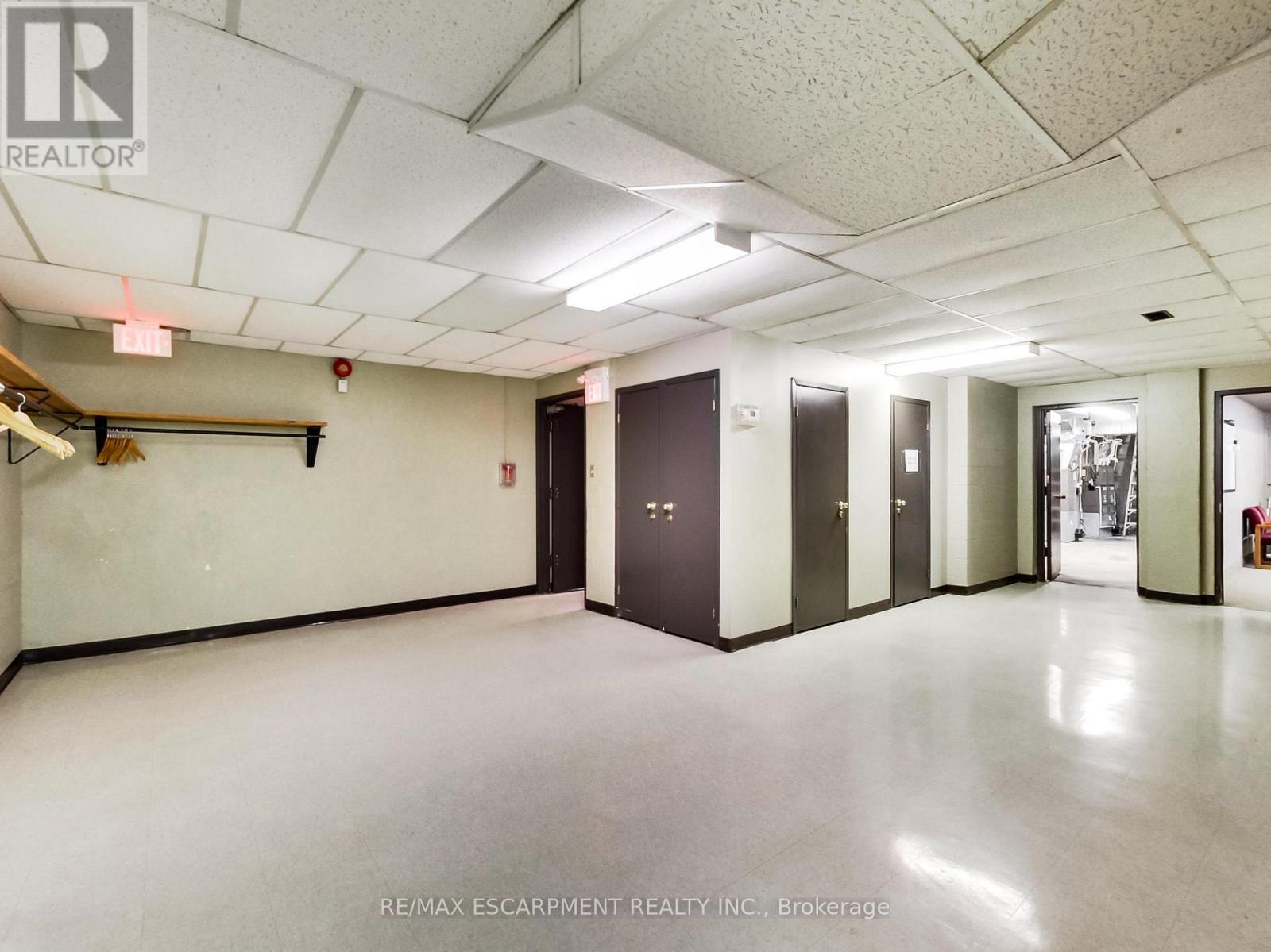 Full - 1225 Dundas Street Property Photo 37