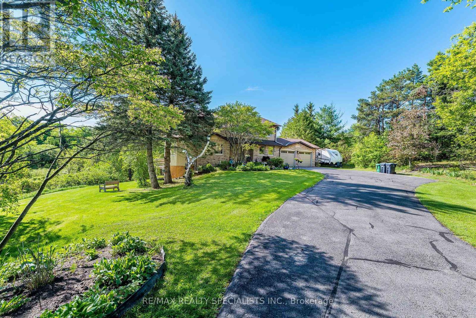 9 Mccartney Drive Property Photo 2