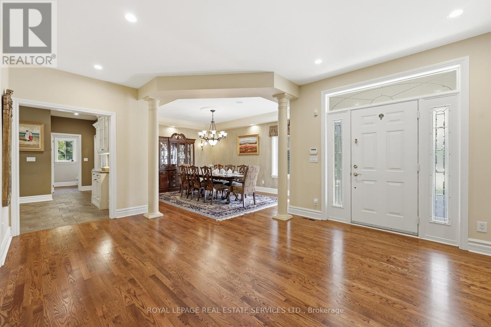 1227 Riverbank Way Property Photo 11