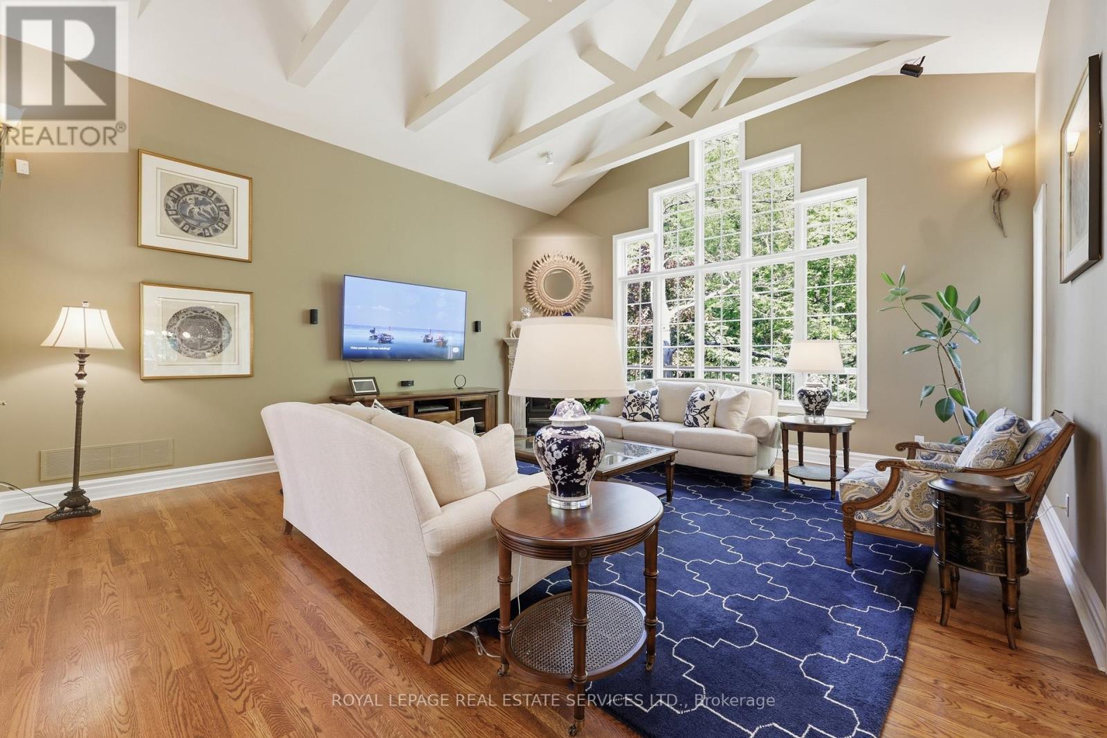 1227 Riverbank Way Property Photo 17