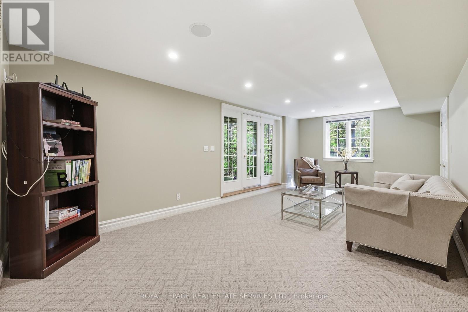 1227 Riverbank Way Property Photo 42
