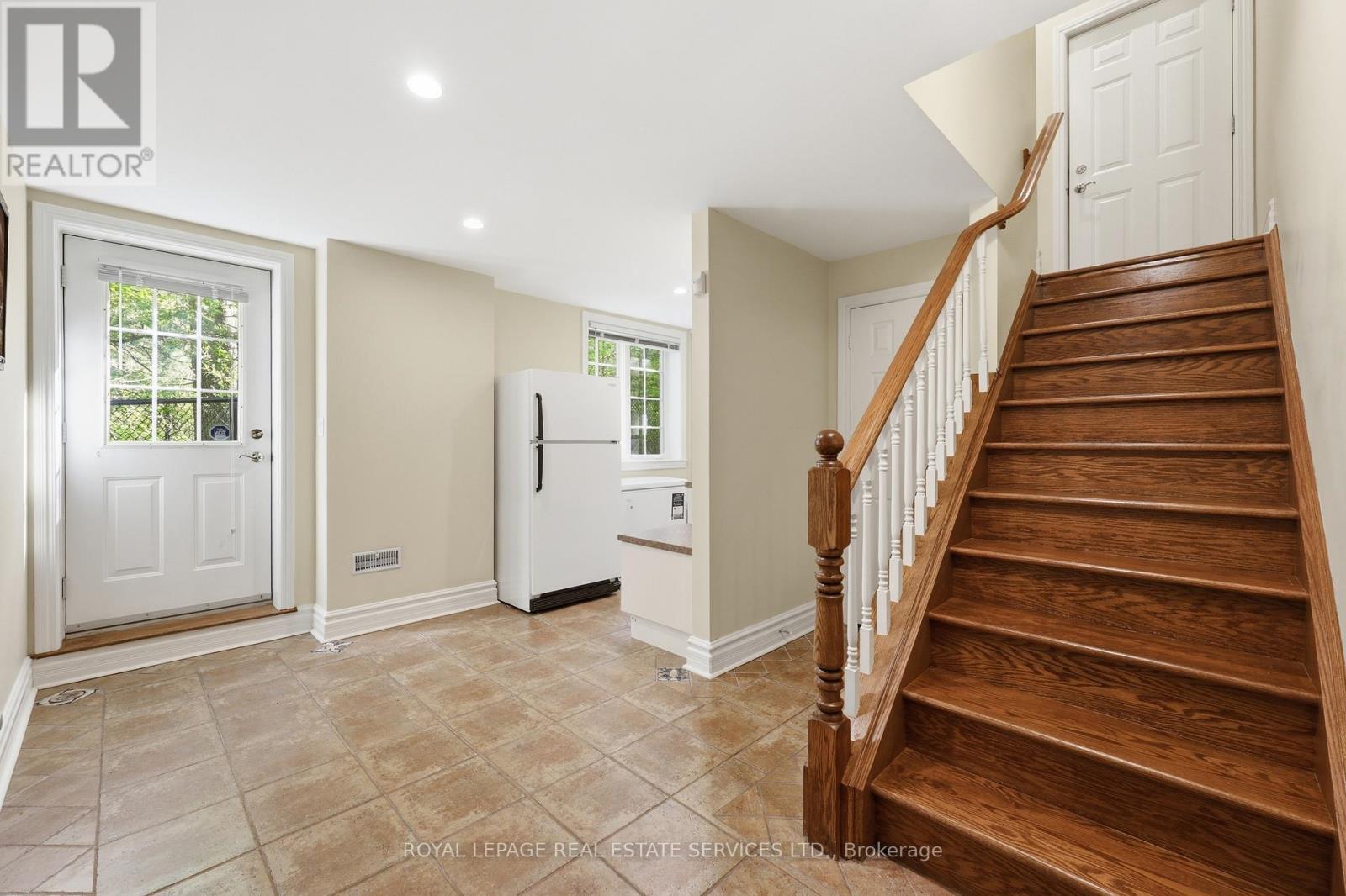 1227 Riverbank Way Property Photo 44